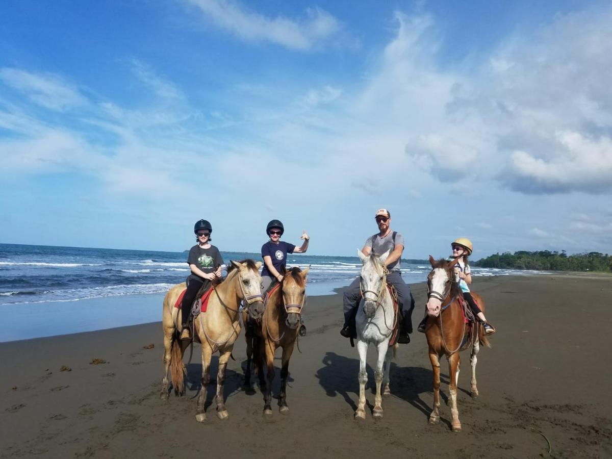 Hotel El Colibri Rojo - Cabinas - Le Colibri Rouge Cahuita Zewnętrze zdjęcie