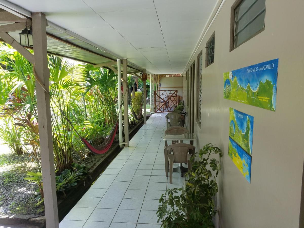 Hotel El Colibri Rojo - Cabinas - Le Colibri Rouge Cahuita Zewnętrze zdjęcie