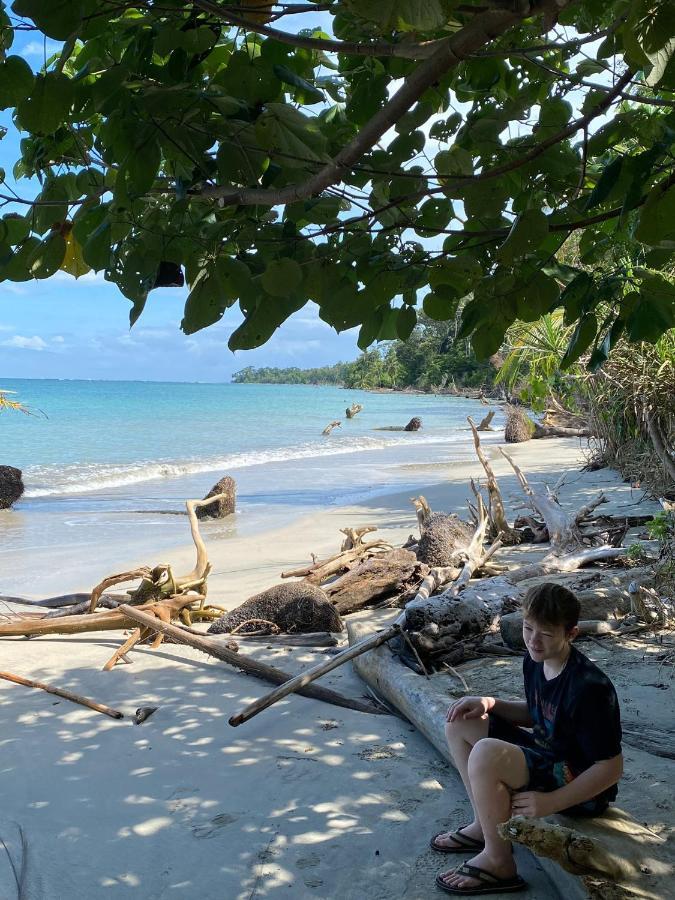 Hotel El Colibri Rojo - Cabinas - Le Colibri Rouge Cahuita Zewnętrze zdjęcie