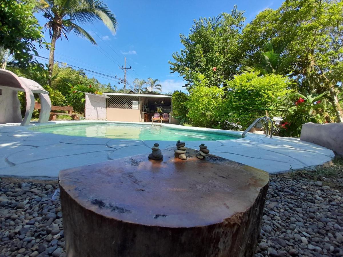 Hotel El Colibri Rojo - Cabinas - Le Colibri Rouge Cahuita Zewnętrze zdjęcie