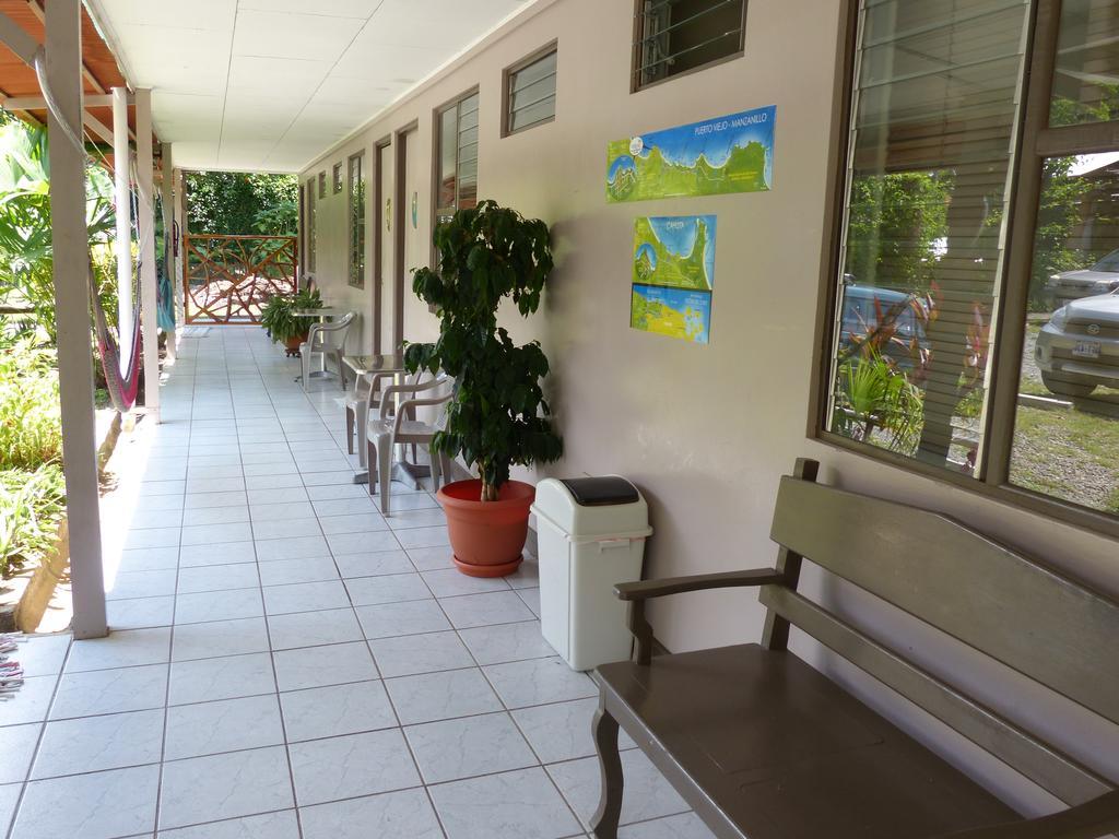 Hotel El Colibri Rojo - Cabinas - Le Colibri Rouge Cahuita Zewnętrze zdjęcie